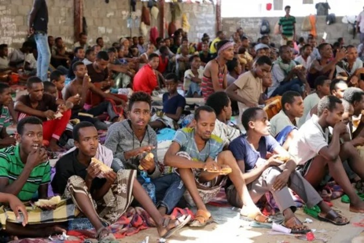 6,000 African immigrants were deported from Aden and 80,000 arrived