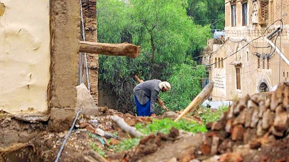 Climate changes threaten the lives of residential sectors in Aden and Lahj