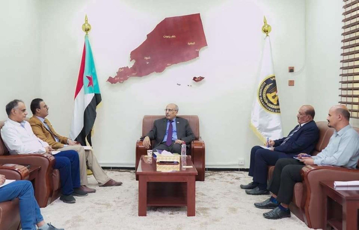 The President of the National Assembly discusses with the head of the Halaf and Hadramaut Mosque bloc the latest developments in the governorate