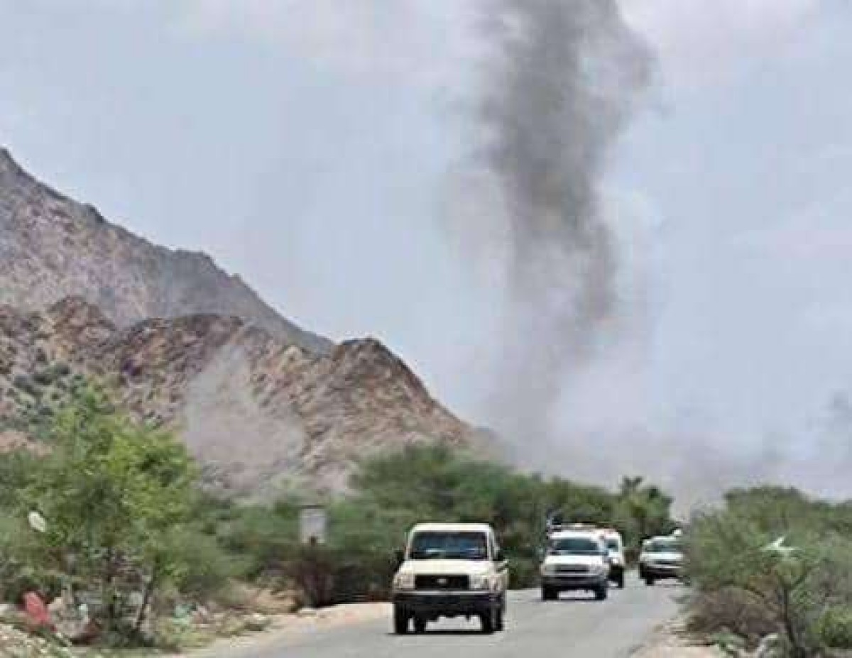 Abyan.. An explosive device targets a military vehicle east of Mudiya