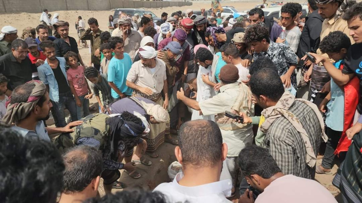 Aden.. The funeral of the martyr Amir Al-Kaldi to his final resting place