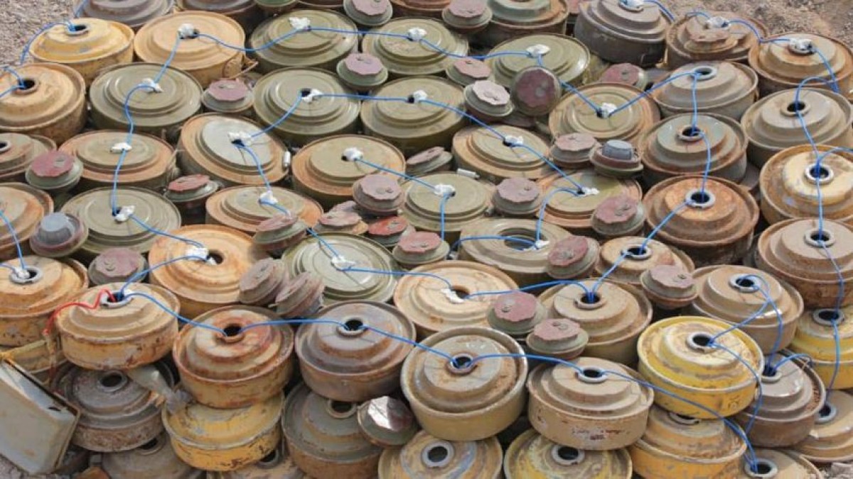 "Masam" removes 743 mines within a week planted by the Houthi militia.