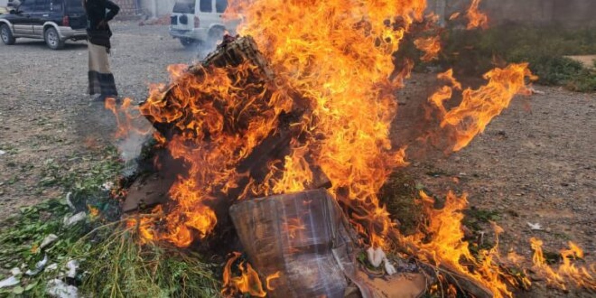 Large quantities of khat were burned in Socotra Governorate after a decision to ban its entry