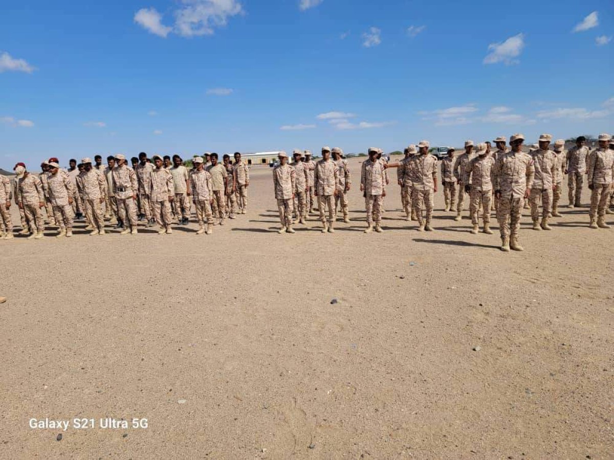 A new batch of the Southern Armed Forces graduates in the name of the martyr Abdul Latif Al-Sayyid