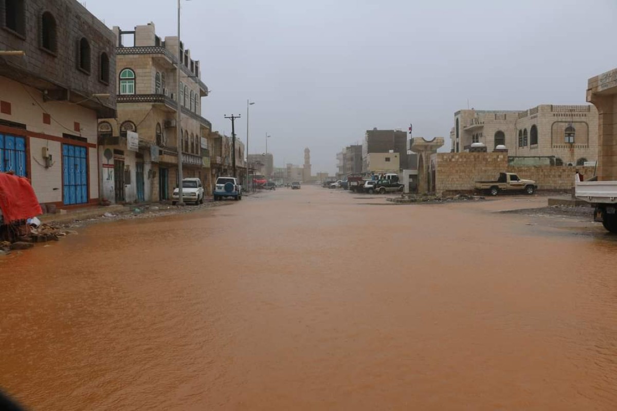 بالصور.. اعصار #تيج يضرب شرق سقطرى ويتسبب بأضرار واسعة