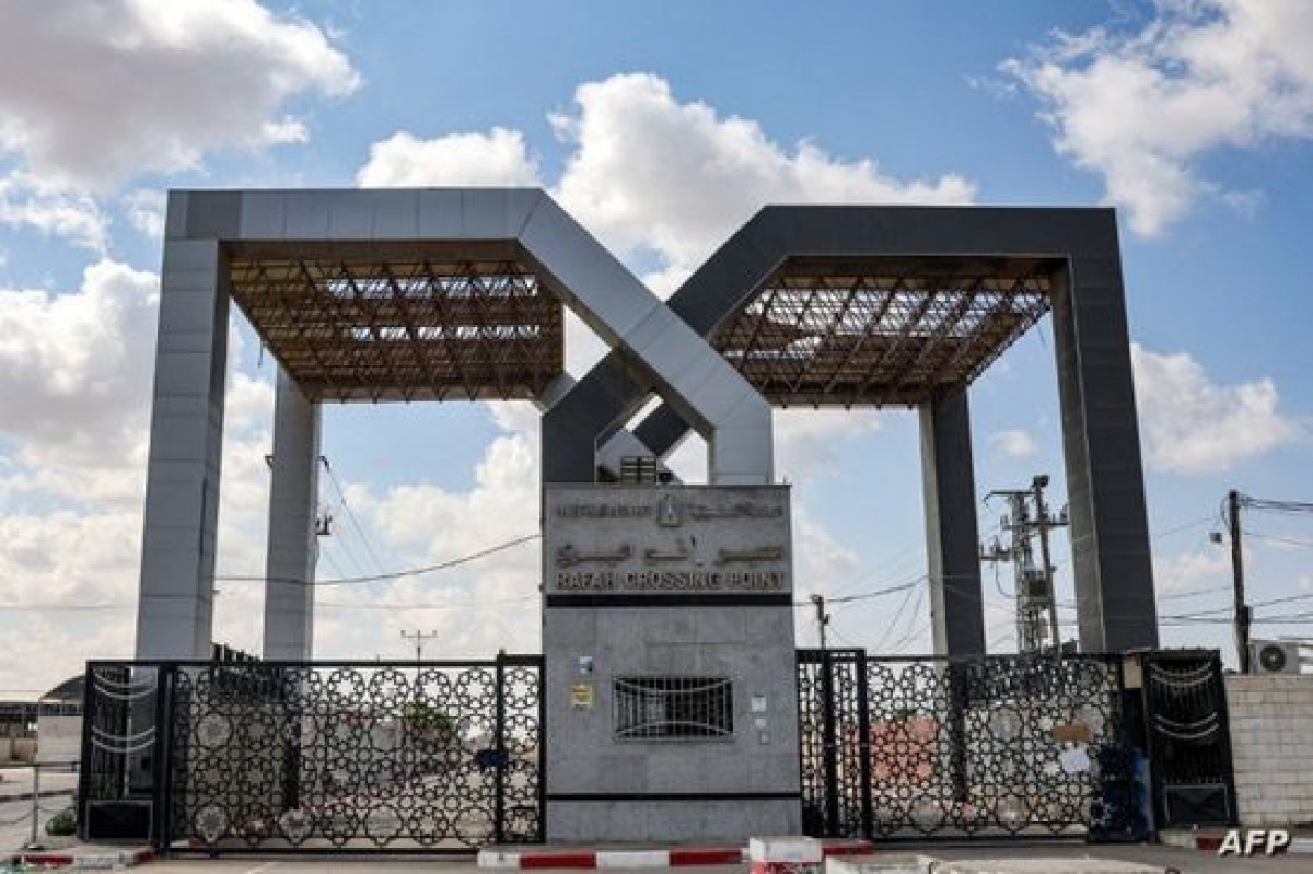 With Egyptian mediation, two Israeli detainees are released from the Gaza Strip