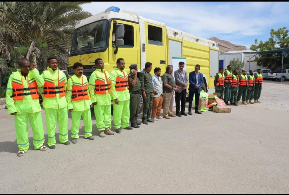 الوكيل الجيلاني يدشن مشروع "الوقاية من السيول" لقوات الأمن والشرطة