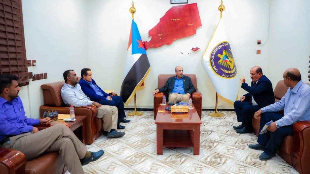 Al-Kathiri briefs Al-Halmi on the progress of the Lahj transitional executive work and the general conditions in the governorate