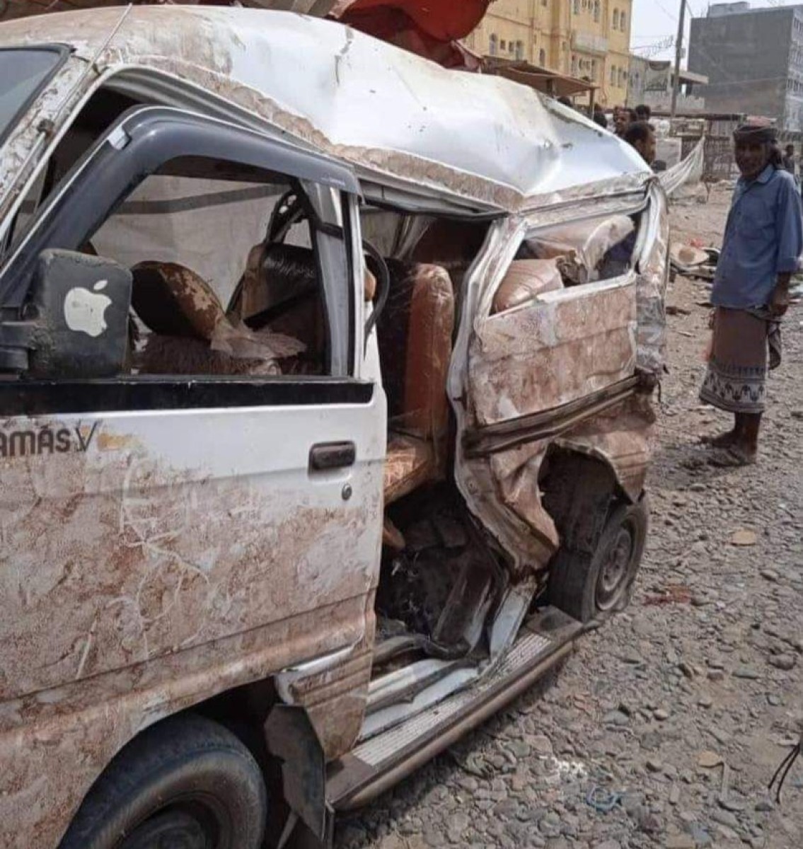 A military vehicle kills 6 people and wounds others in Lahj