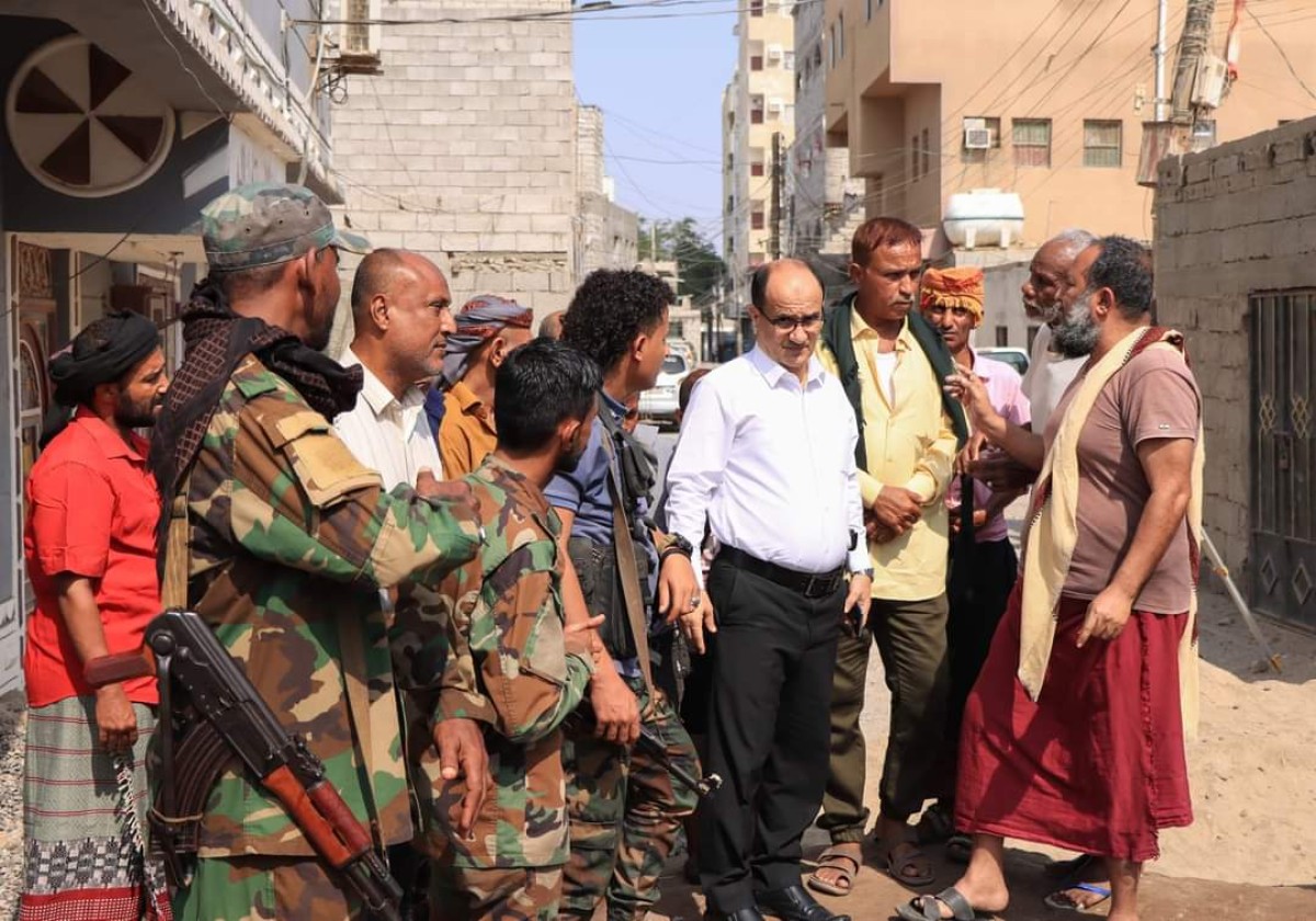 مدير عام دارسعد يؤكد حرص السلطة المحلية على معالجة مشكلات المجاري في المديرية