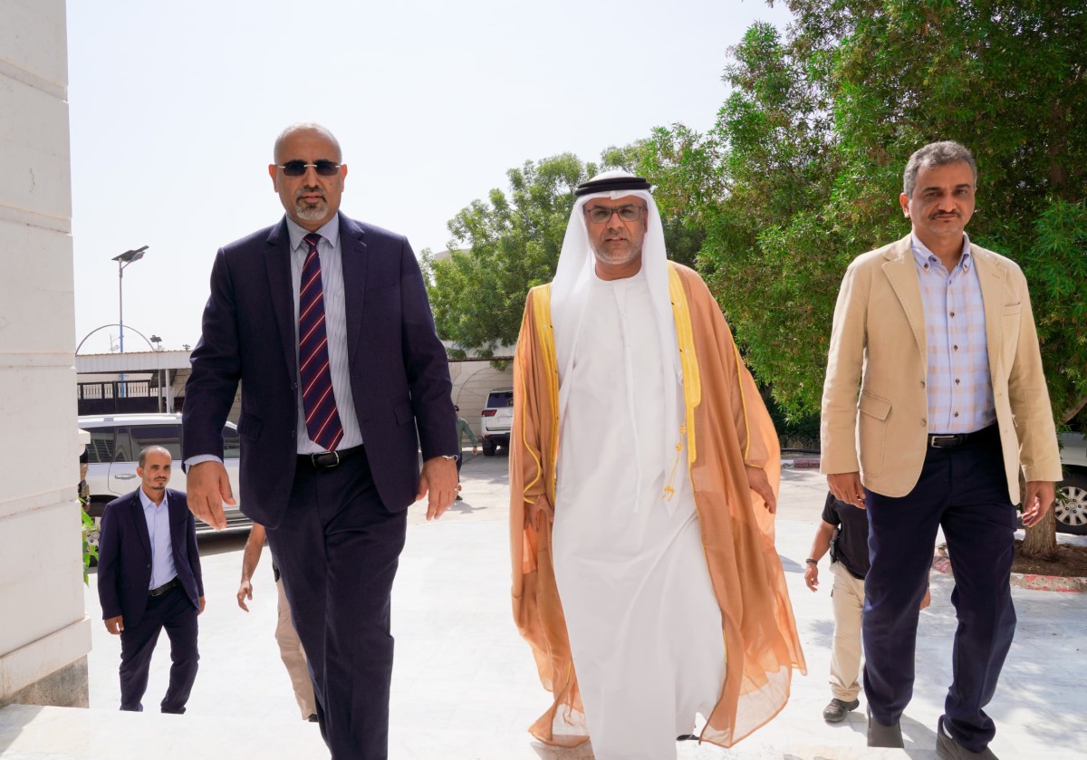 Al-Zubaidi receives the UAE ambassador to Aden