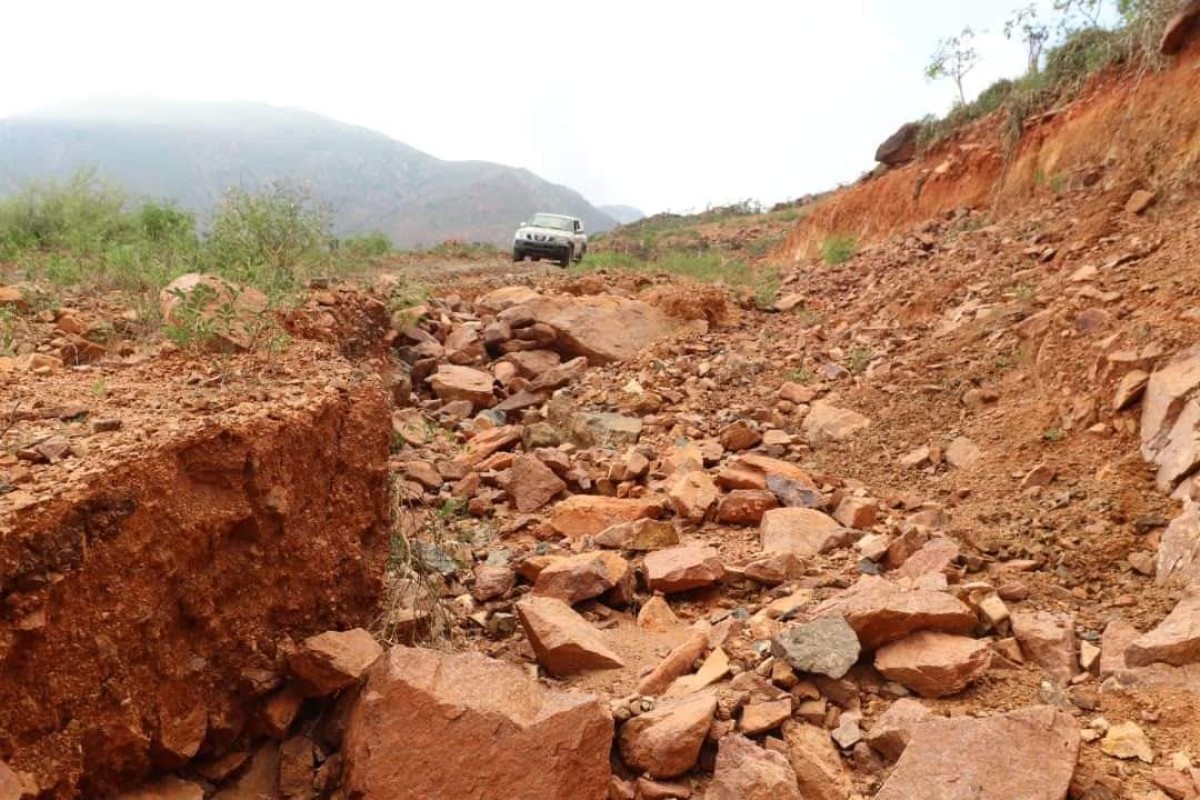 The Governor of Socotra and the Commander of the Coalition Forces inaugurate the restoration of the road to the Shaab areas affected by Cyclone Tej