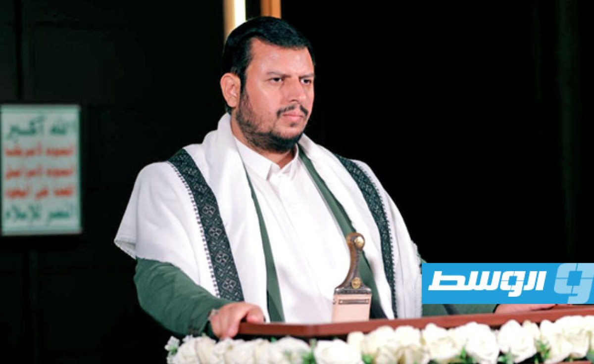 The leader of the Houthis pledges to pursue Israeli ships and reveals that the group has received an American threat