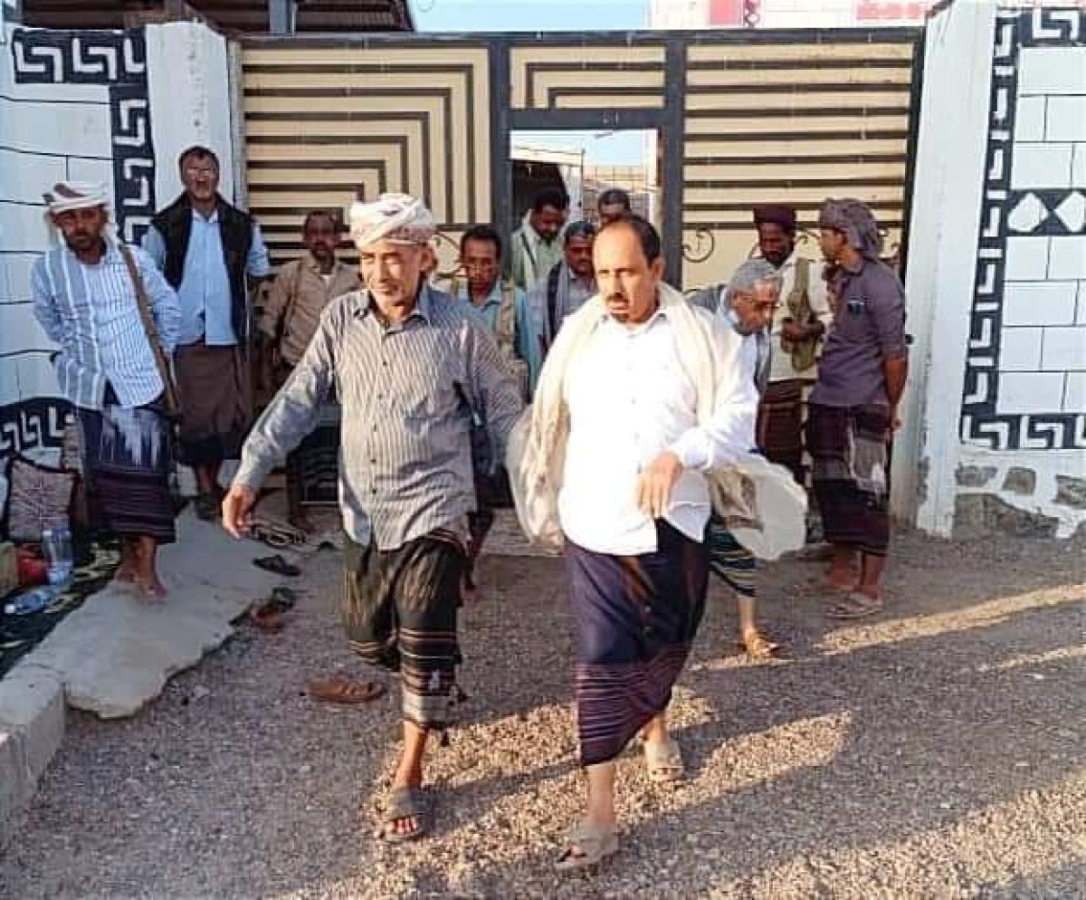 The Governor of Hadhramaut visits Major General Al-Subaihi at his home in Lahj