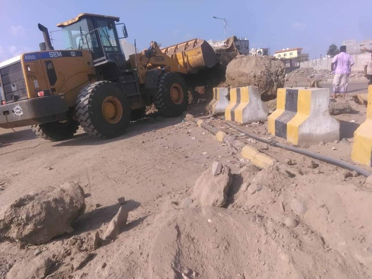 A cleaning campaign to open Al-Arish Street, which has been closed for years