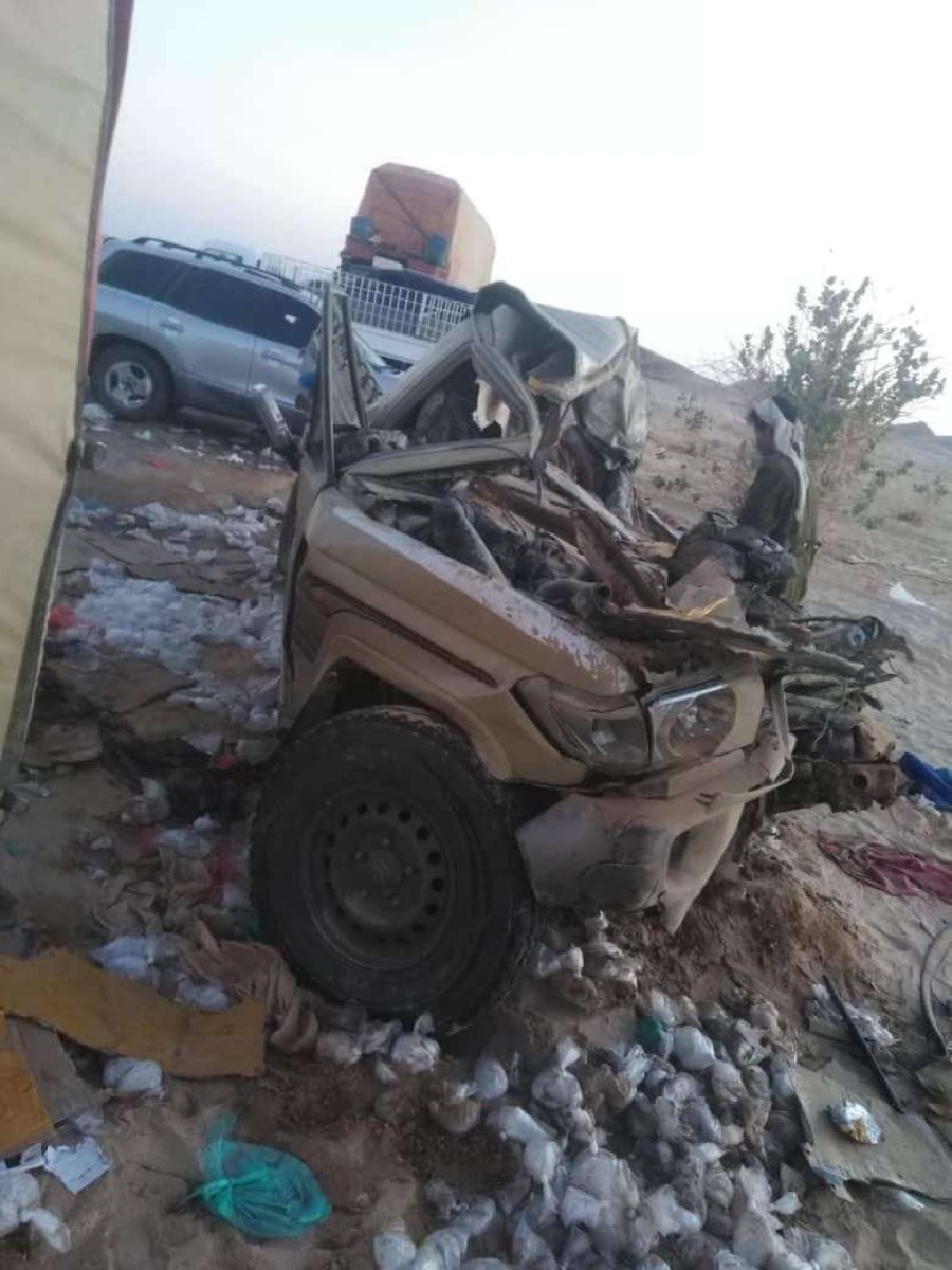 One death and two injuries following a traffic accident in Hadramaut