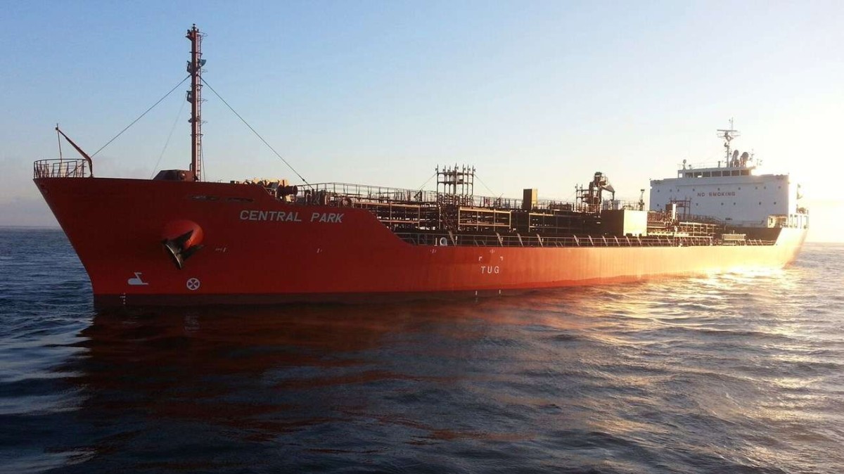 Pentagon: 5 arrested who boarded an oil tanker off the coast of Yemen