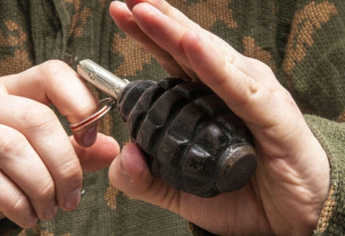 Deaths and injuries in a hand grenade explosion in Abyan