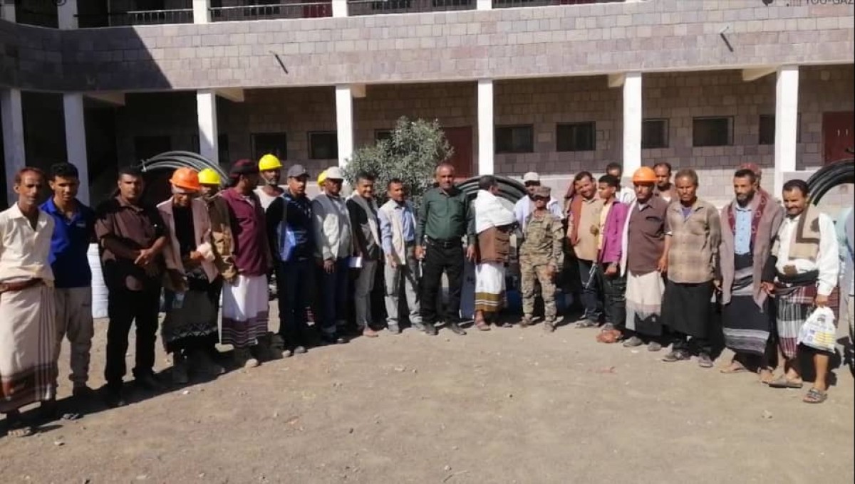 Inaugurating the distribution of irrigation networks to a number of farmers in Al-Azraq District in Al-Dhalea