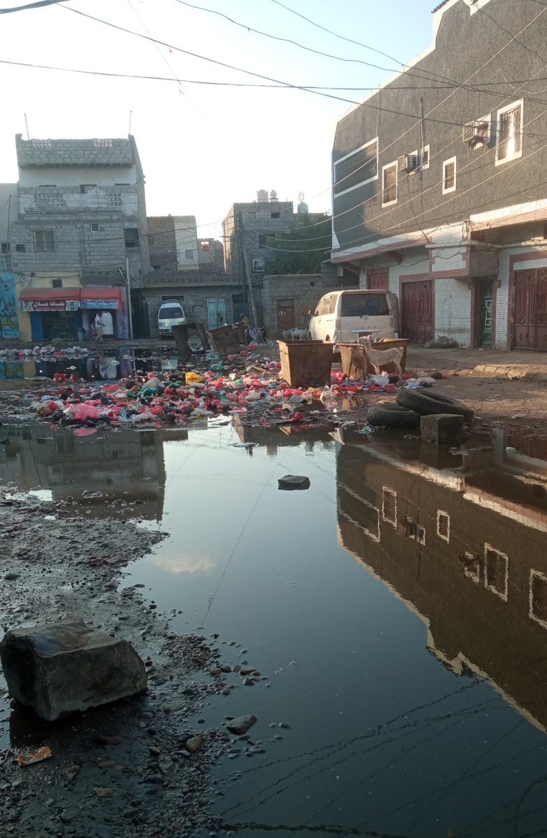 In pictures: sewage overflow extending from Sheikh Othman to Dar Saad, and fears of an environmental disaster