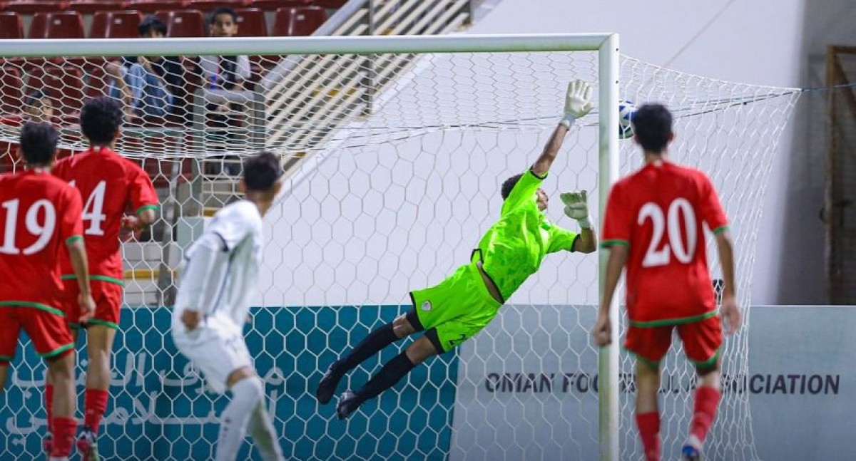 The Yemeni junior national team qualifies for the semi-finals of the West Asian Football Championship by defeating Oman