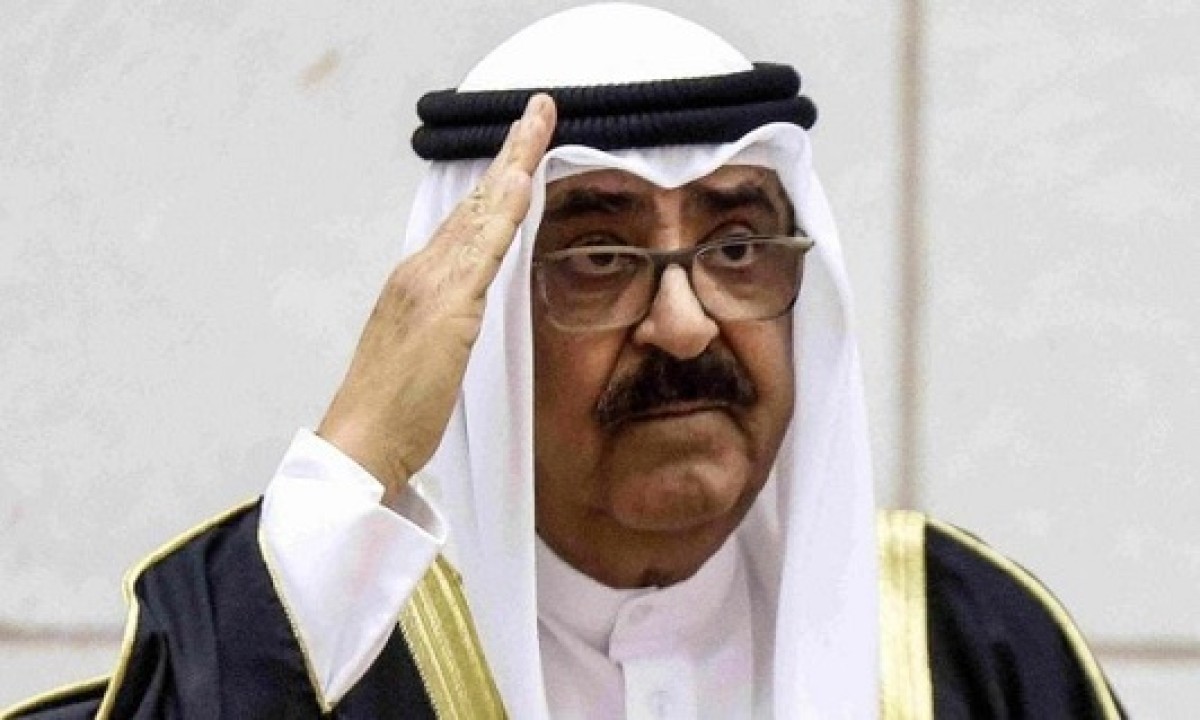 الشيخ مشعل الأحمد يؤدي اليمين الدستورية أميراً للكويت