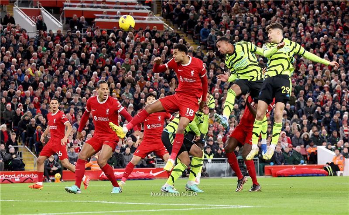 A summit without a winner at Liverpool Stadium.. Arsenal maintains the lead in the English Premier League