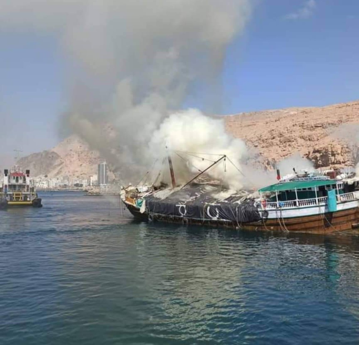 The Arabian Sea Ports Corporation forms an investigation committee into the causes of the burning of a wooden ship in the port of Mukalla