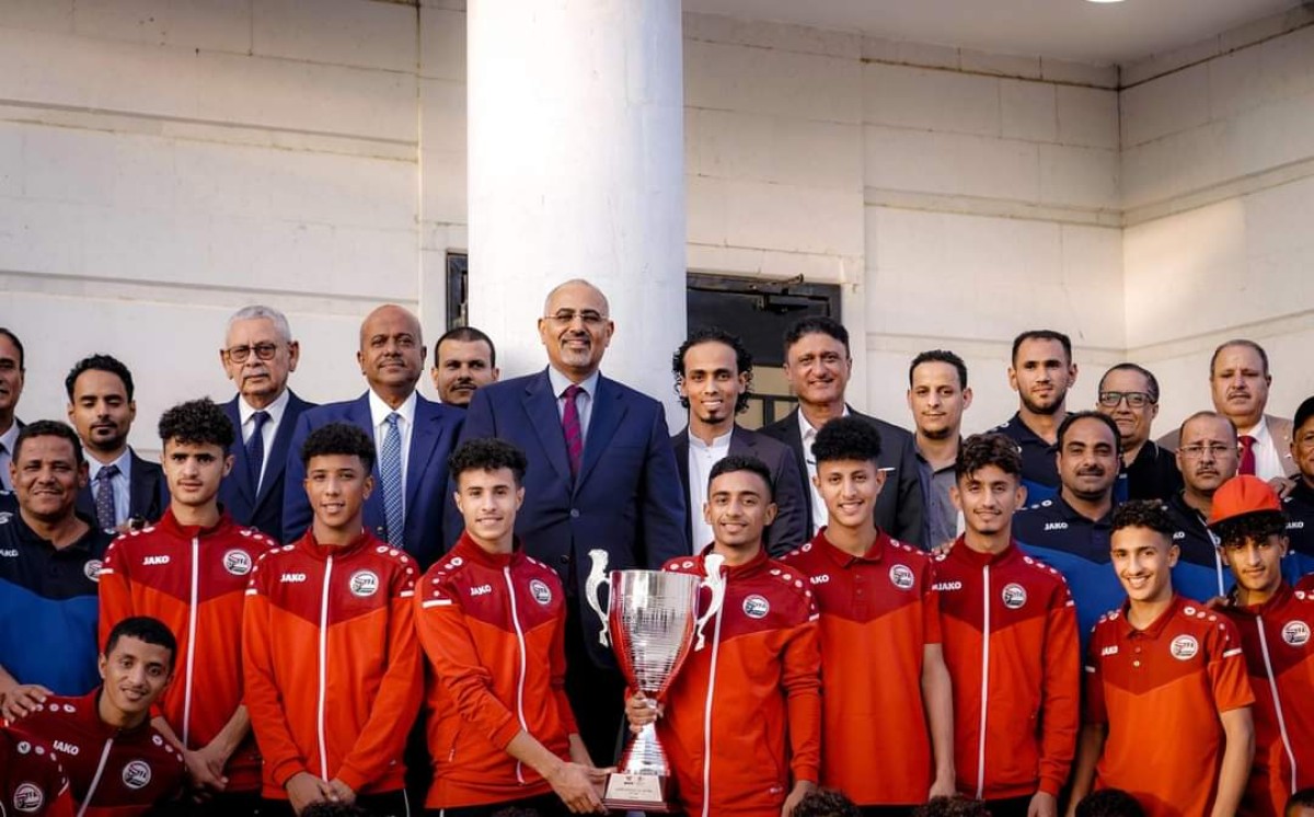 Al-Zubaidi receives the delegation of the junior national team and urges them to continue their sports contributions