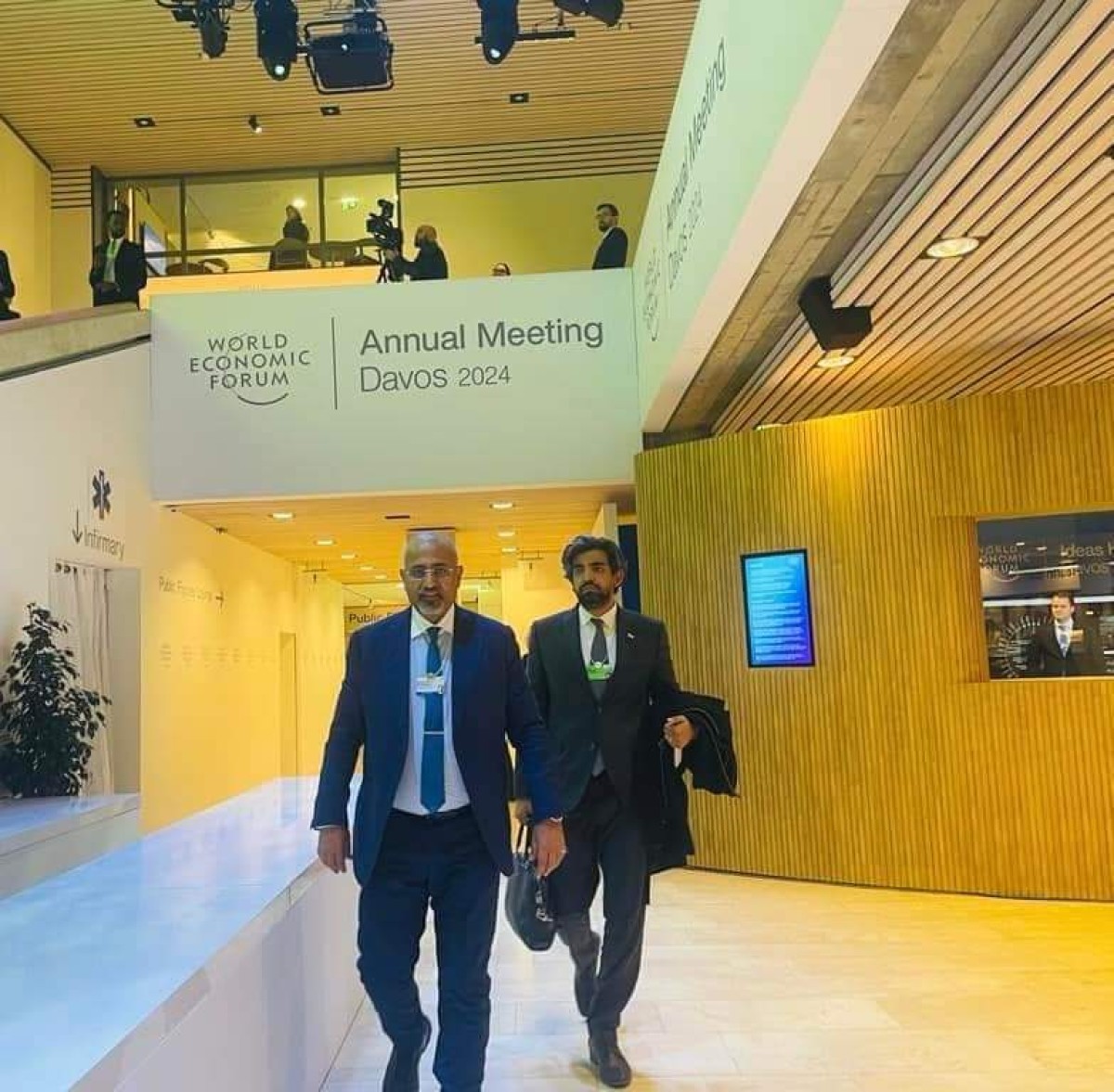 Al-Zubaidi says he arrived in Switzerland to expose the crimes of the Houthis at the Global Forum "Davos"