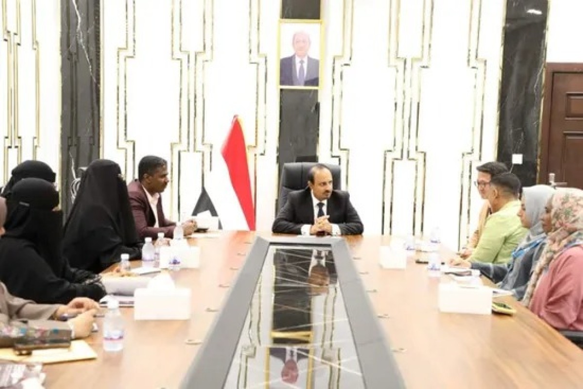 The Governor of Hadhramaut receives the team of the project to improve access to justice