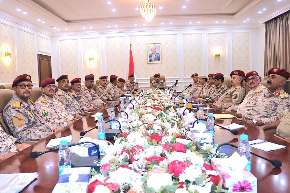 Aden.. The Minister of Defense directs to raise readiness to confront the Houthi escalation