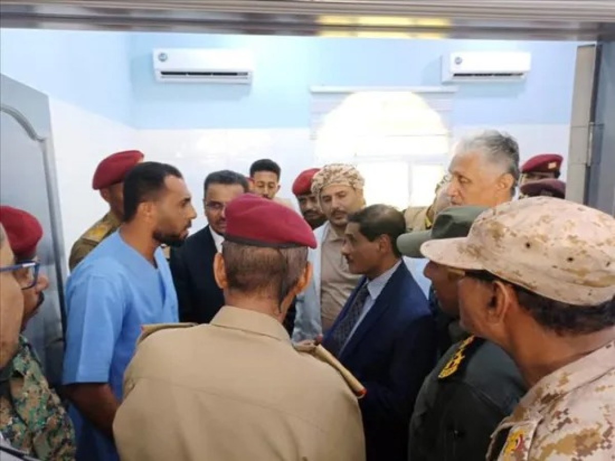 Al-Bahsani visits the elite martyrs’ memorial in Mukalla