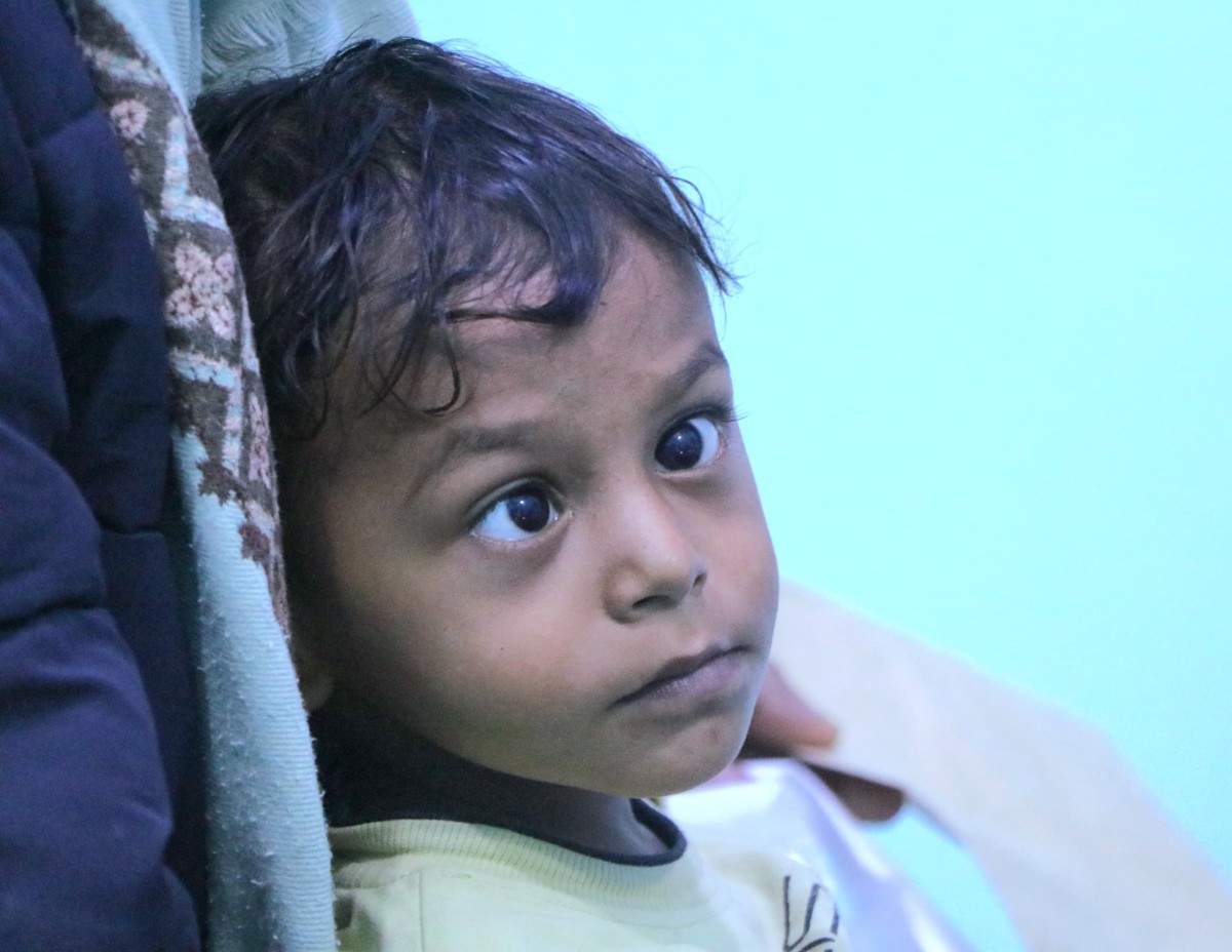 The first camp to perform strabismus correction surgeries for children in Aden begins