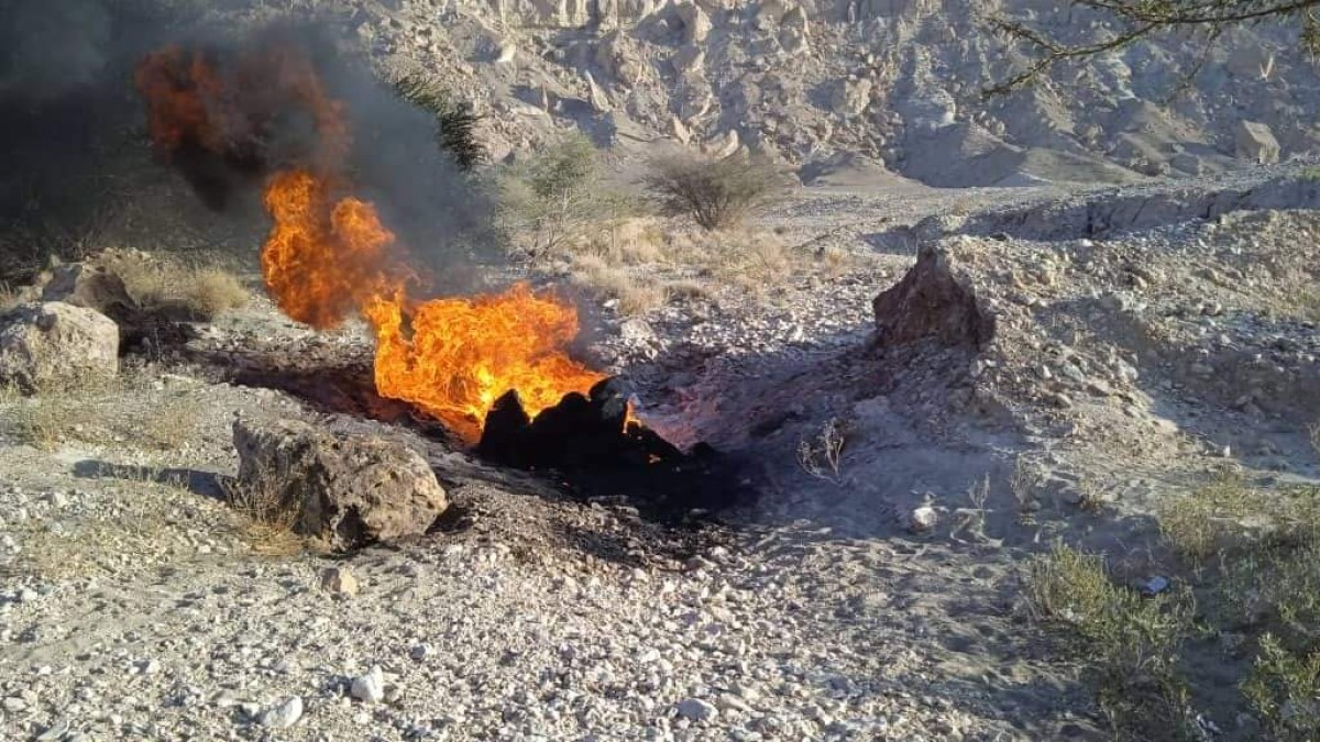 Explosion of a crude oil transport pipeline east of Ataq in Shabwa Governorate