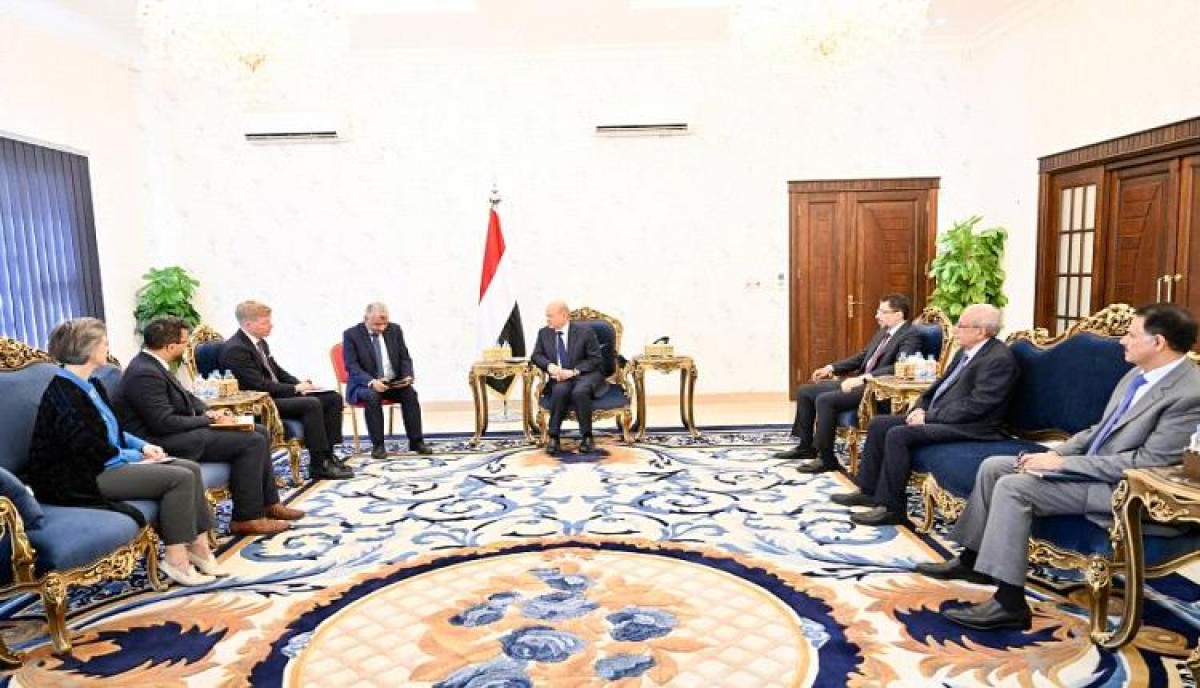 The Chairman of the Leadership Council receives the United Nations Special Envoy in Aden