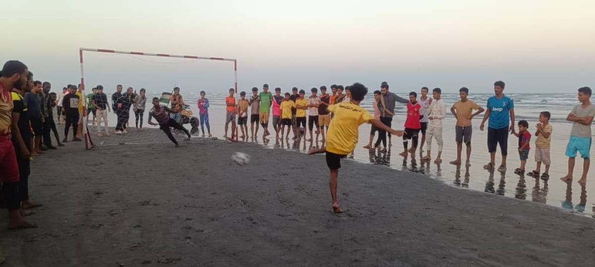 Opening of the Loyalty Championship for the “Al-Asmeen” Sports Veterans for popular teams in Khor Maksar District