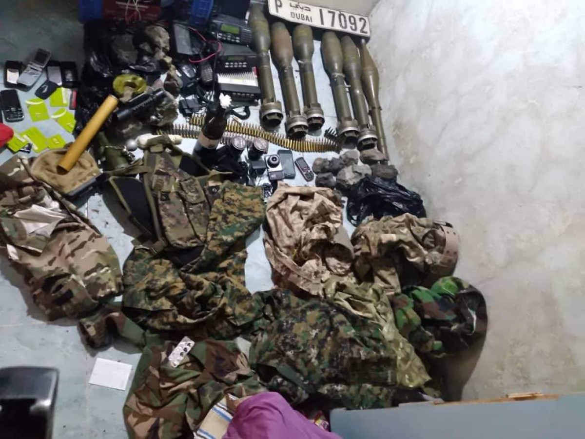 Aden security reveals that it seized quantities of explosives, missiles, and communications devices inside a house