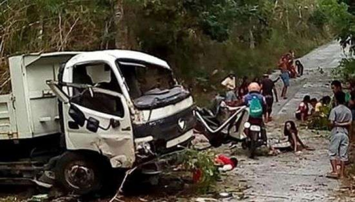 15 people were killed in a truck crash in the Philippines