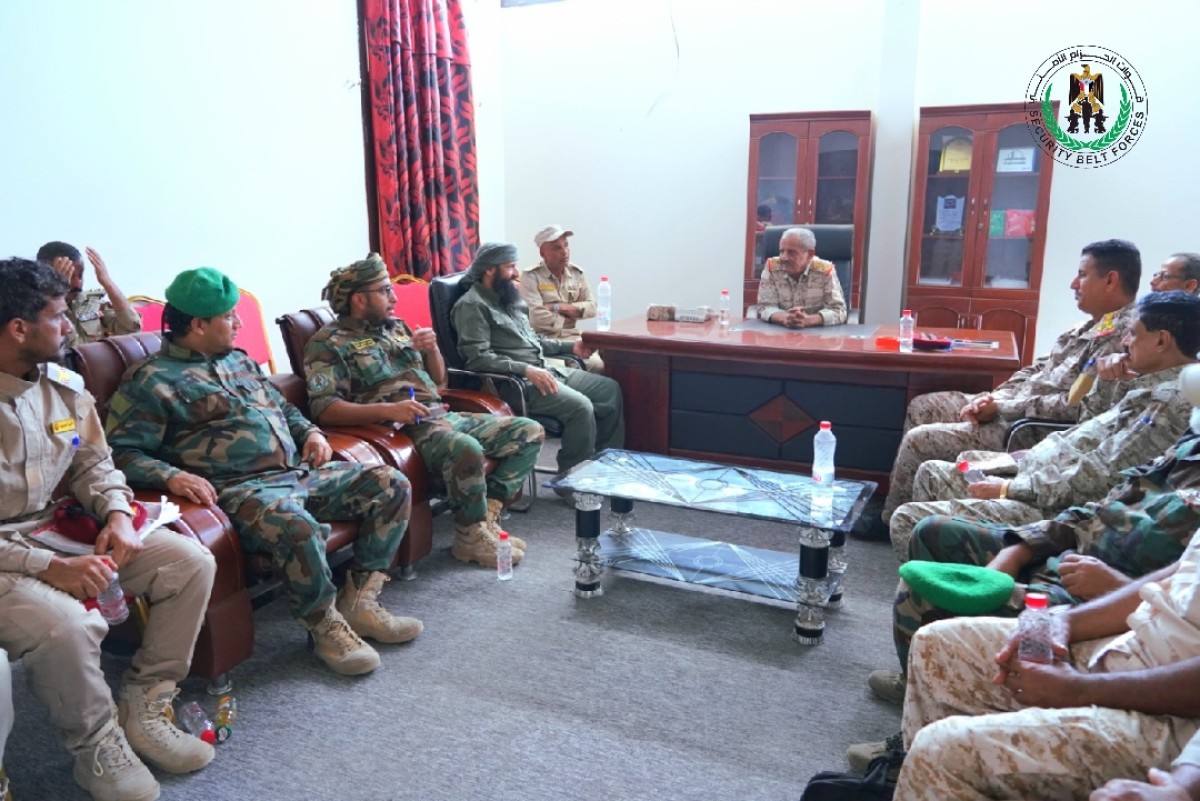 The Governor-General visits the Military College and the Commander and Staff Training Institute in the capital, Aden