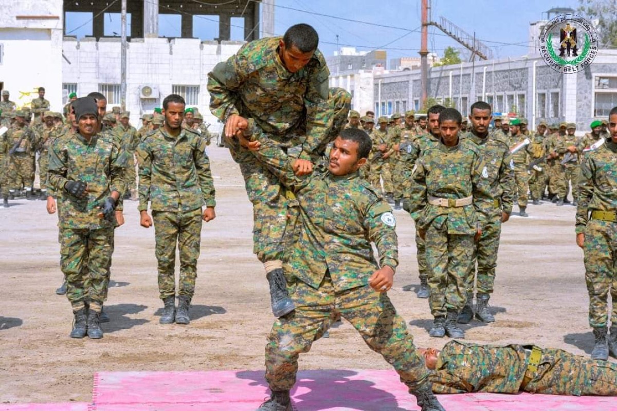 قوات الحزام الأمني بعدن تحتفي بتخرج الدفعة التاسعة مستجدين دفعة "الشهيد محمد المرهبي"