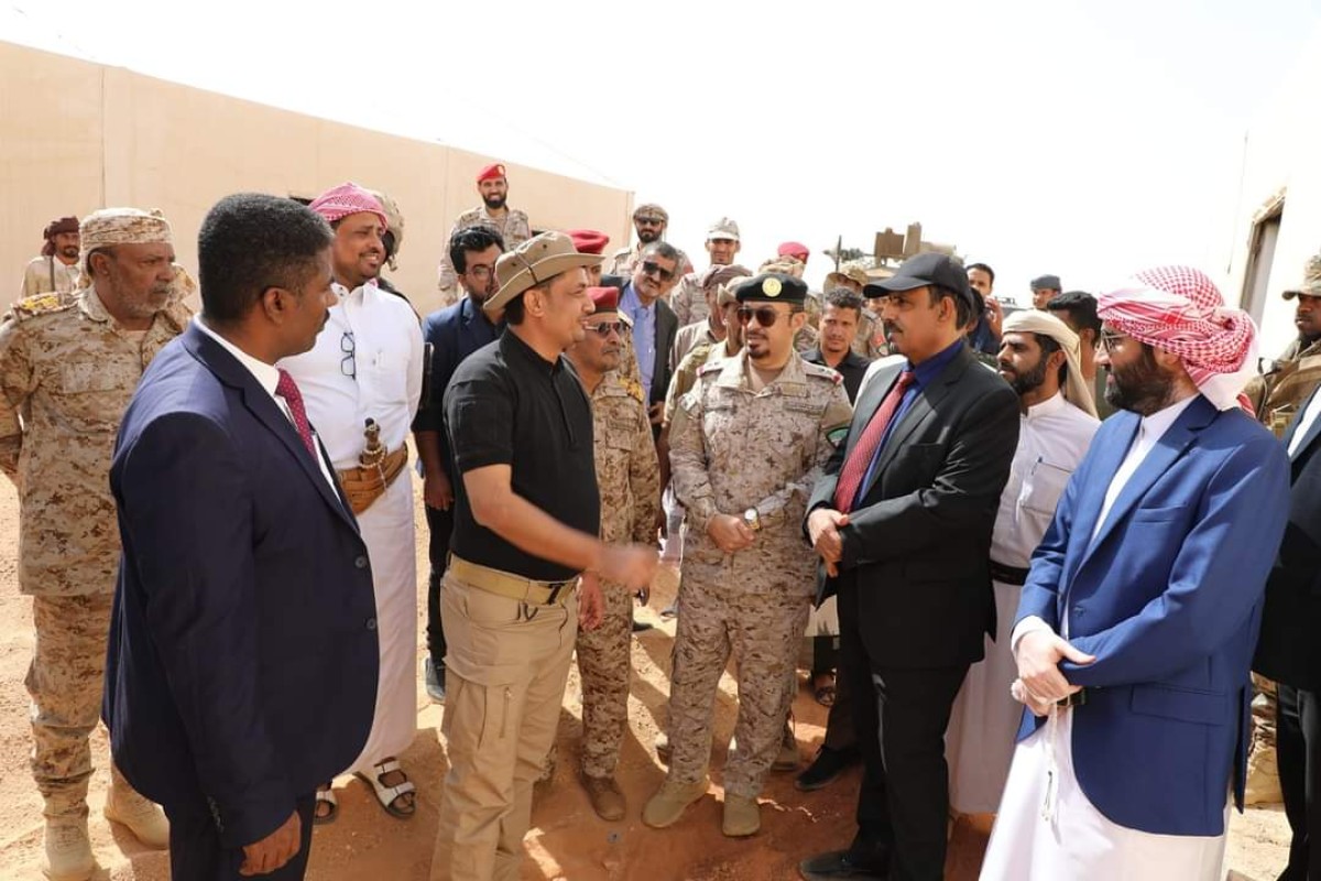 The Governor of Hadhramaut discusses procedures to facilitate the arrival of pilgrims at the Al-Wadiah land port