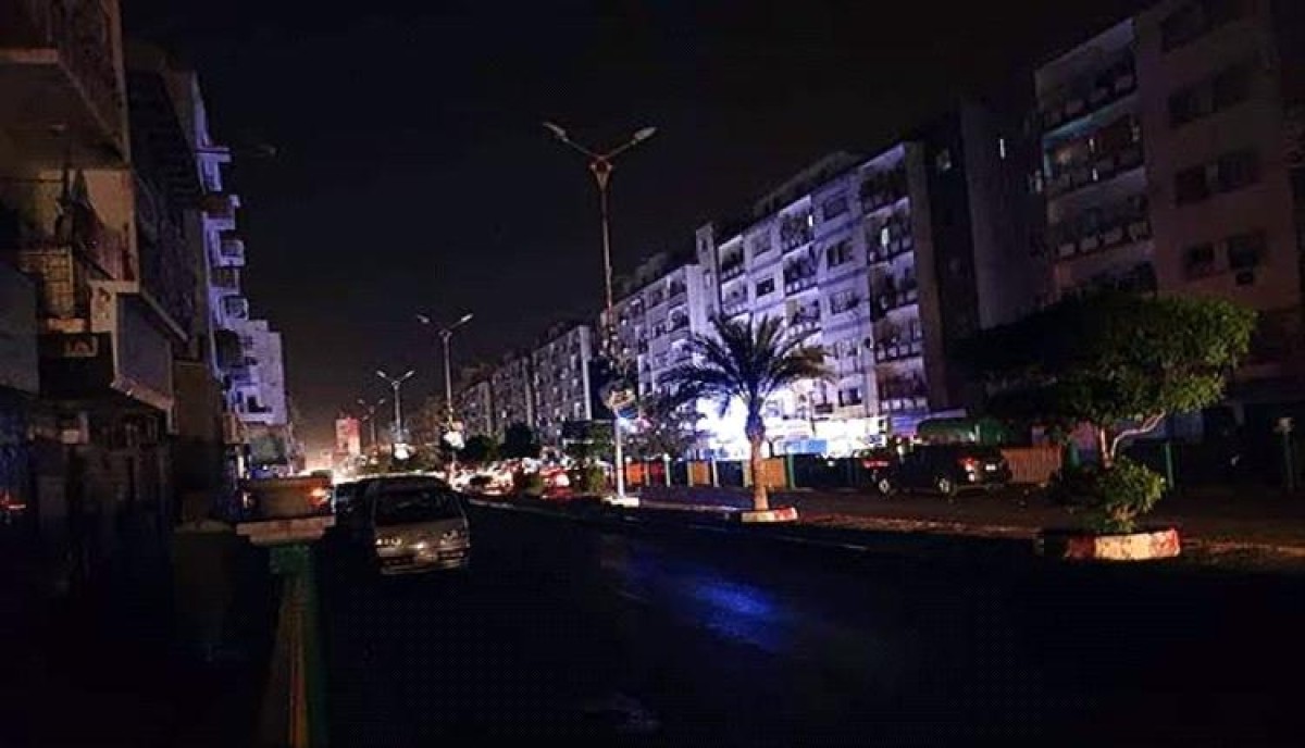 Repeated power outages in Aden.. Fuel and oil shortages threaten total darkness