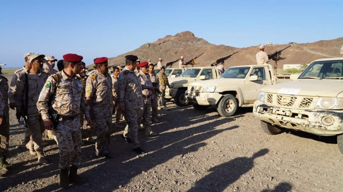 The Commander of the Naval Forces inspects the military units in the Bab al-Mandab axis and Mayon Island