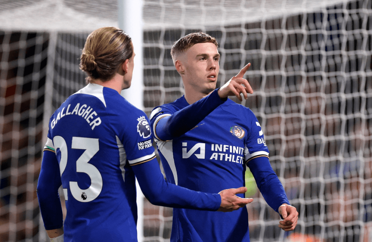 Chelsea sweeps Everton with six goals and Palmer is the top scorer in the English Premier League