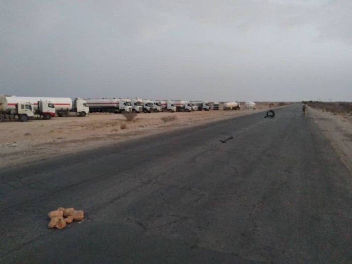 Soldiers block the route of oil tankers between Ma'rib and Shabwa