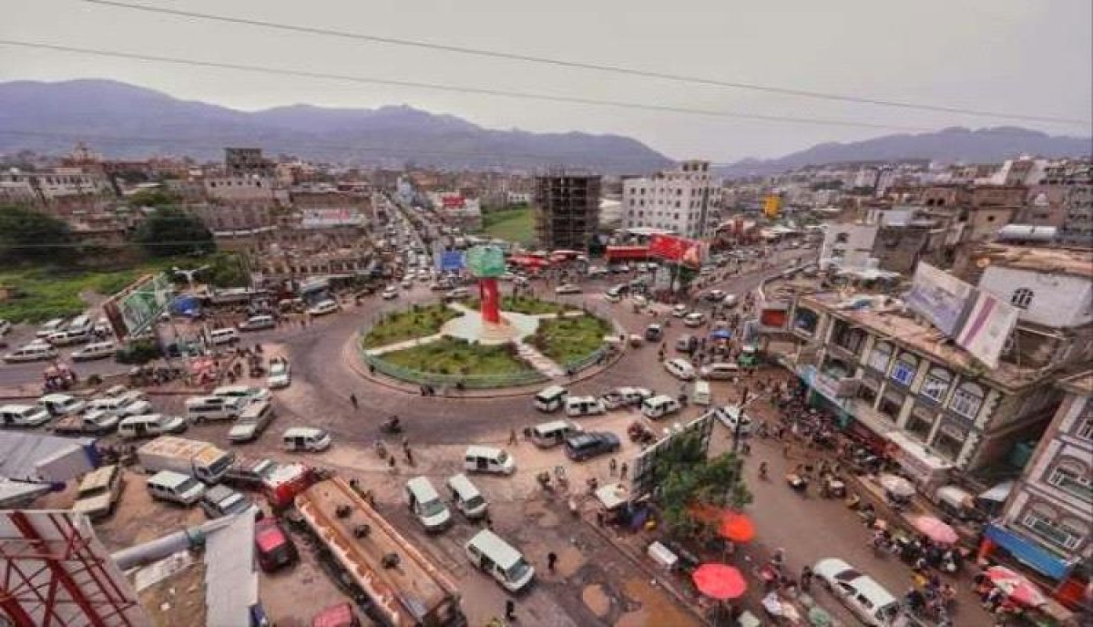 The Houthis besiege the house of a tribal sheikh in Ibb