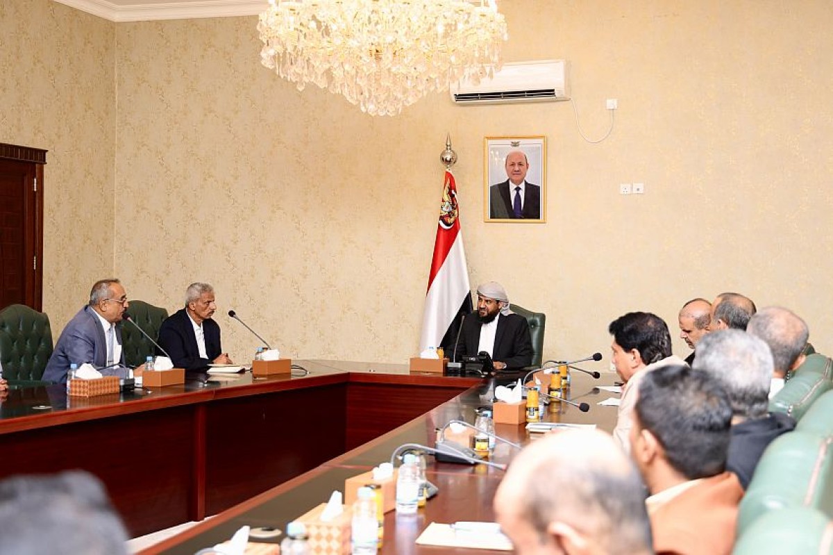 Al-Muharrami holds an extensive meeting with the local and executive authorities in Lahj Governorate