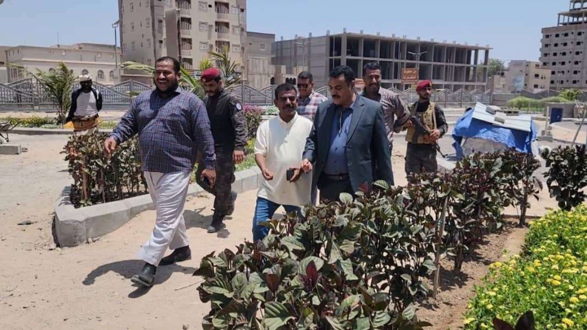 Director General of Mansoura inspects the project to establish a park and parking on Teseen Street