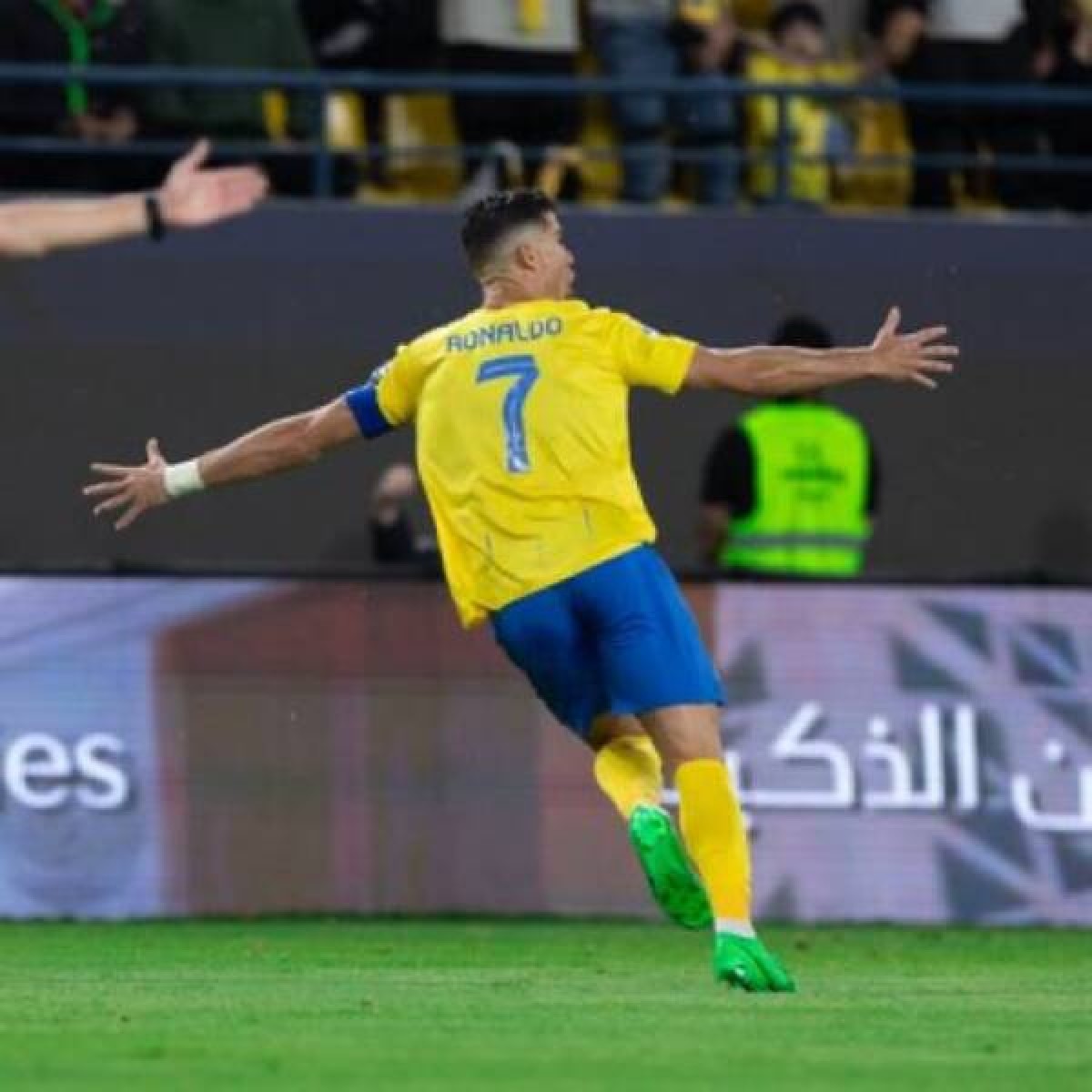 كريستيانو يقود النصر لمواجهة الهلال في نهائي الكأس